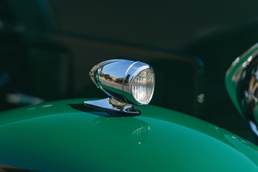 Детали экстерьера Packard Twelve Phaeton 1934 года  (фото 33 из 46)